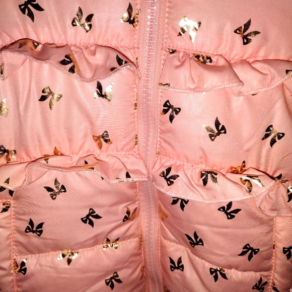 Snowsuit - Picture 4 of 5